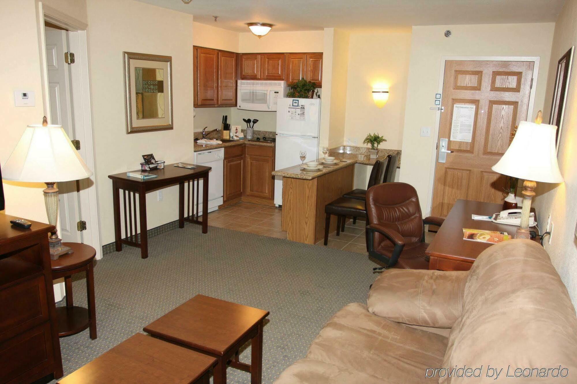 Staybridge Suites Mcallen By Ihg Room photo