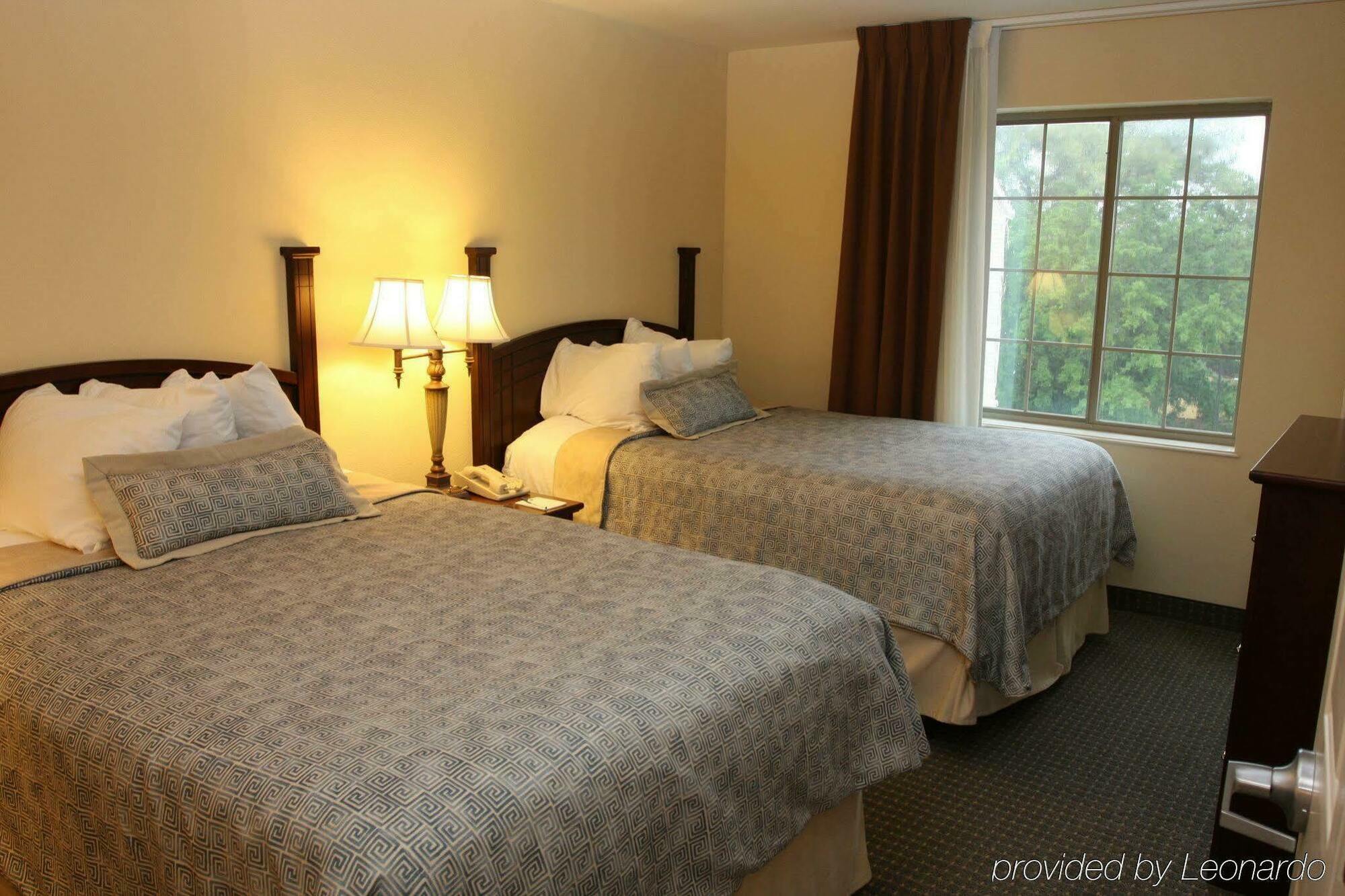 Staybridge Suites Mcallen By Ihg Room photo