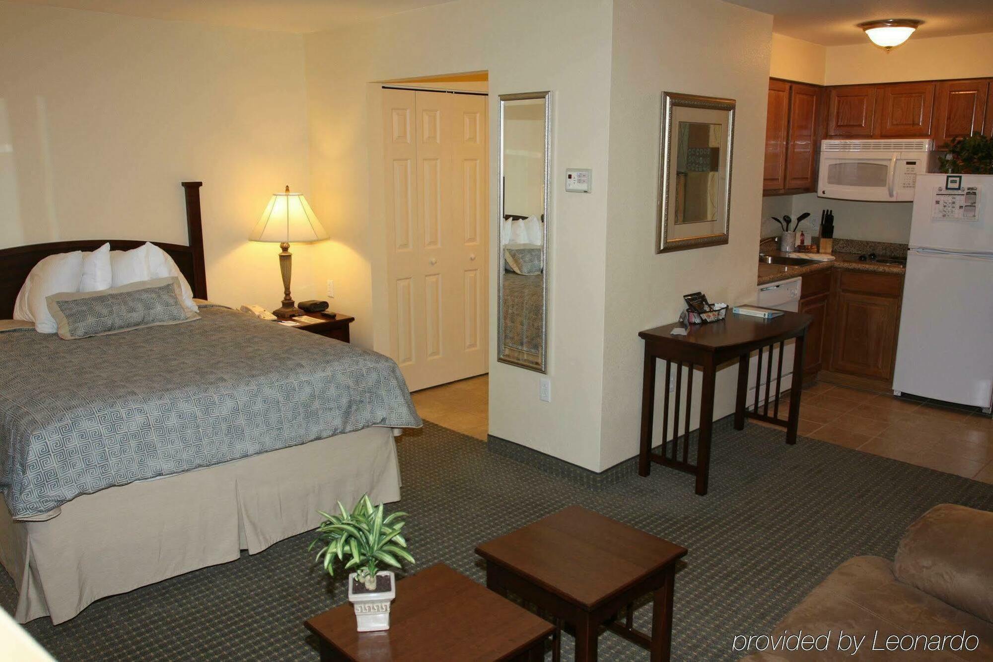 Staybridge Suites Mcallen By Ihg Room photo
